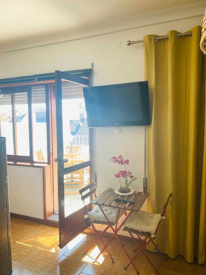 Apartamento Com Patio Na Rua Principal Da Cidade Porto Buitenkant foto